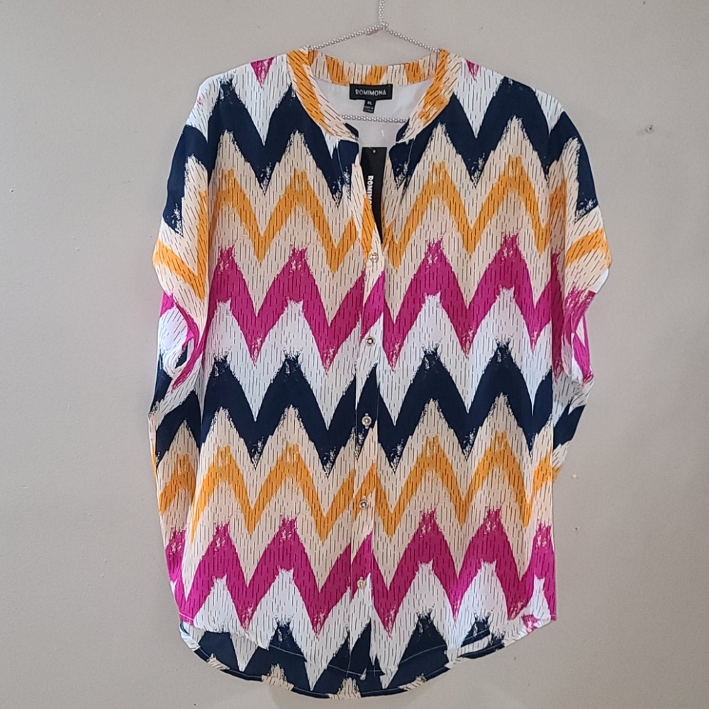 NWT Romimona Button down Blouse
